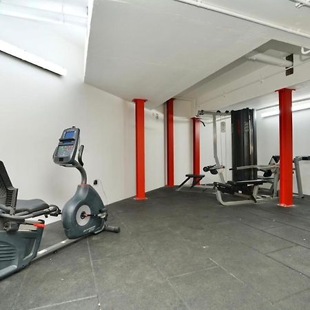 Bayard Luxe 2 Bedroom Penthouse Duplex ปีเตอร์โบโรห์ ภายนอก รูปภาพ